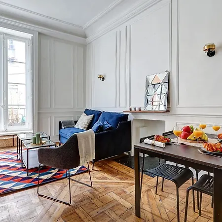 Bnbnova - Heart Of Le Marais Appartamento Parigi